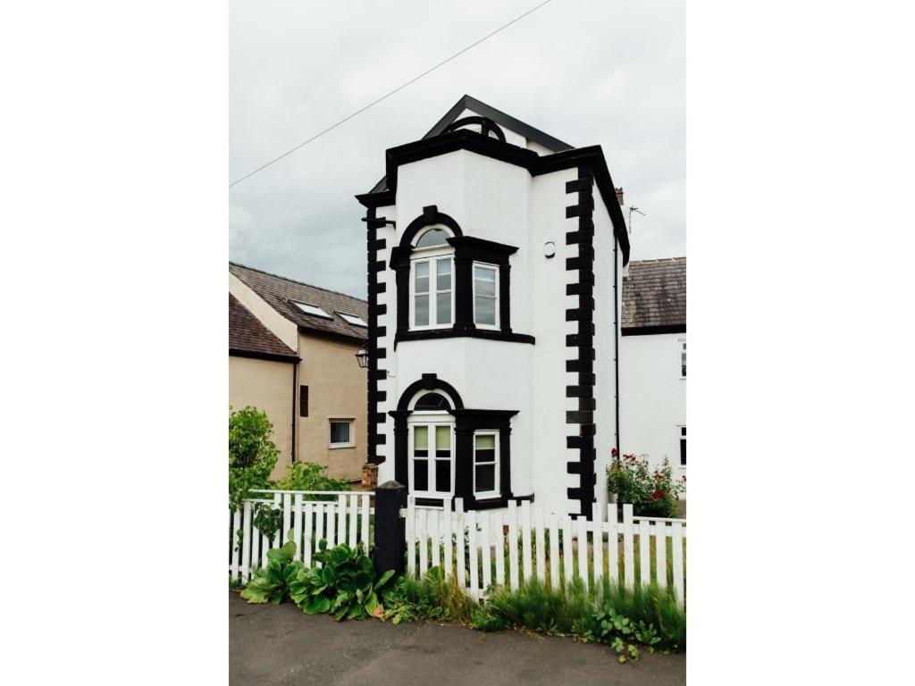 Langs Hall Leyland Extérieur photo